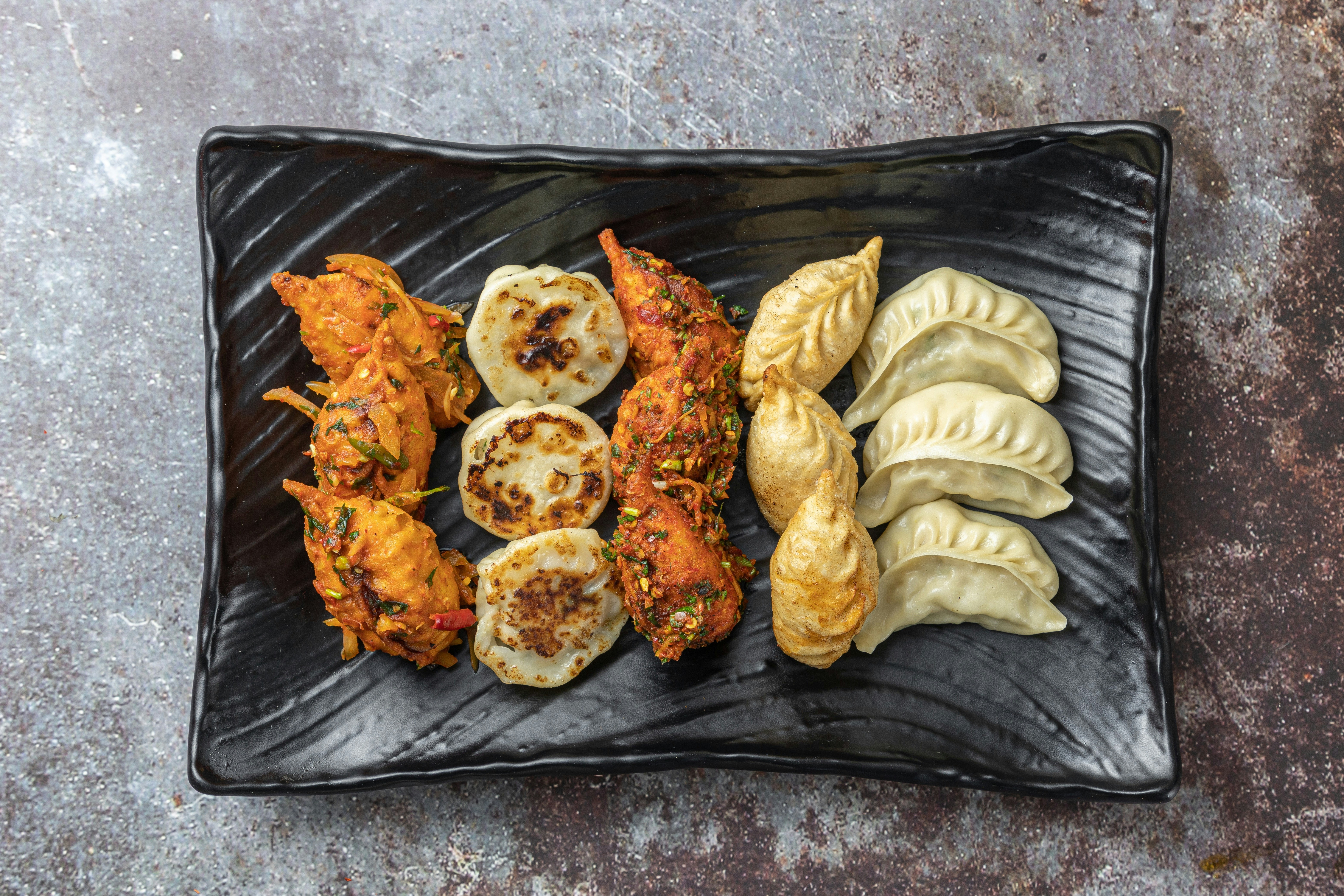 Momos